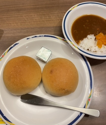 ステーキガスト パン 定番カレー