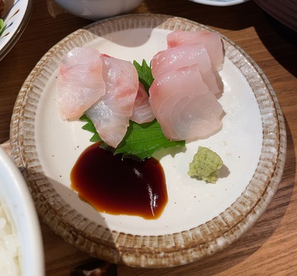 新宿みやざき館 KONNE くわんね 冷や汁定食 刺身