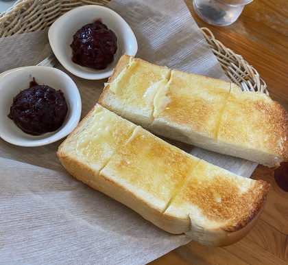 コメダ珈琲店 モーニング トースト＆コメダ特製おぐらあん＆バター