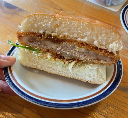 コメダ珈琲店 カツカリーパン