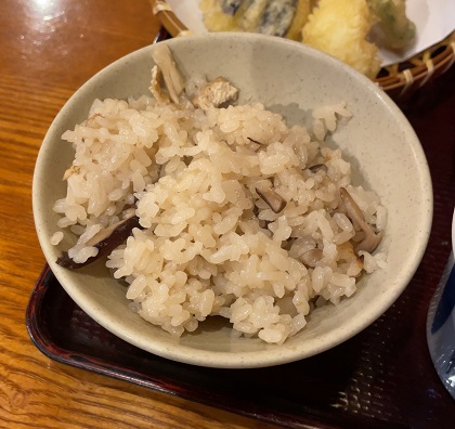 銀座木屋 天せいろうどんとかやくごはんのセット かやくごはん