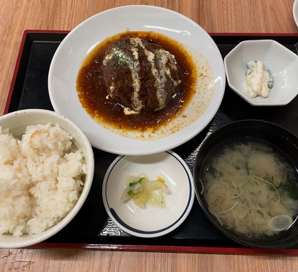 大衆酒場 五の五 池袋 丸山ハンバーグデミグラスソース定食