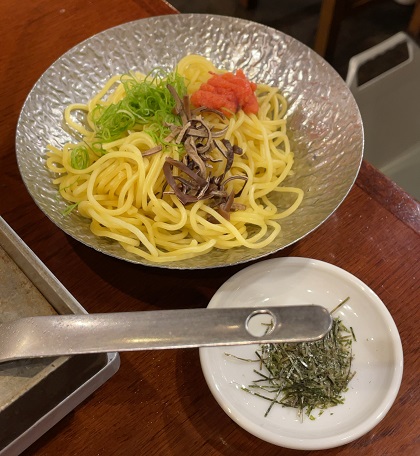 エー・ピーホールディングス 芝浦食肉 鉄板焼き大とろホルモンの〆 明太焼きそば