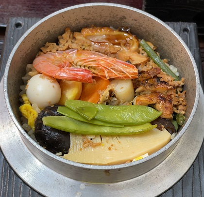 釜寅 特選五目釜飯
