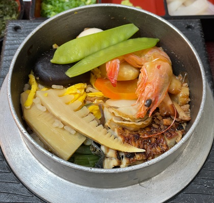 釜寅 特選五目釜飯