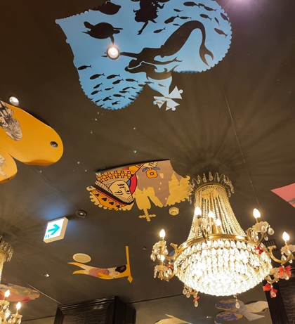 池袋 古城の国のアリス 店内