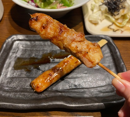 金の蔵 池袋 食べ飲み放題 串盛り2種(もも・つくね)