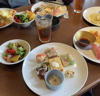 クリエイト・レストランツ・ホールディングス ビュッフェ 馳走三昧 取って来た料理