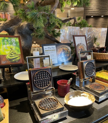 クリエイト・レストランツ・ホールディングス ビュッフェ 馳走三昧 自分で焼けるワッフル