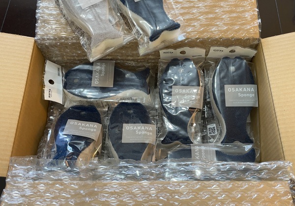 エディオン 株主優待 マーナ おさかなスポンジ