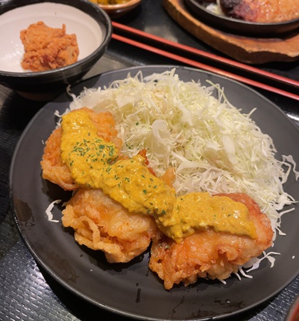 てけてけ ランチ 咖喱タルタルのチキン南蛮(3個)定食+唐揚げ(1個)