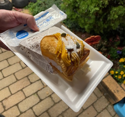 オリオンツアー 【群馬・栃木】キラッキラの秋!特選牛すき焼きと甘エビ食べ放題&あしかがフラワーパーク「光の花の庭」イルミネーション&秋の味覚ダブル「りんご狩り!野菜詰め放題!」 あしかがフラワーパーク パンプキンクリームパイ