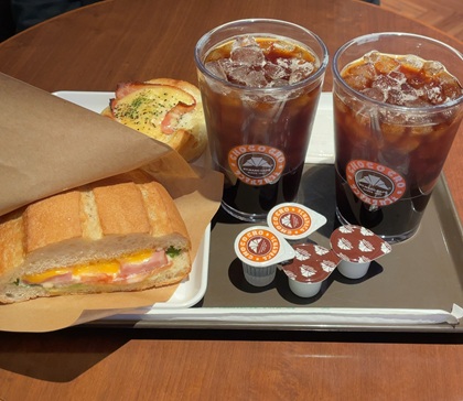 サンマルクカフェ モーニングセット  目玉焼きデニッシュ サンマルクホットサンド BLT アイスコーヒー