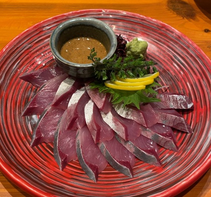 エー・ピーホールディングス 株主優待 なきざかな 新宿はなれ 選べる鮮魚の岡持ちコース いなだ刺身