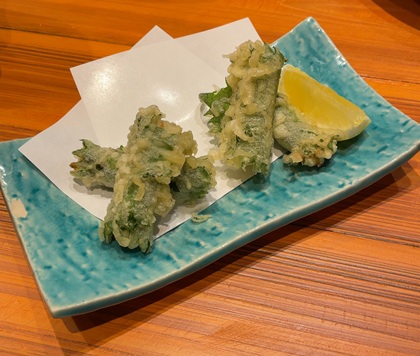 エー・ピーホールディングス 株主優待 なきざかな 新宿はなれ 選べる鮮魚の岡持ちコース なめろうの大葉包み揚げ