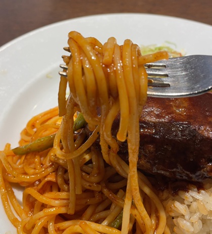 チムニー 株主優待 66DINING 六本木六丁目食堂 池袋東武店 平日ランチ ハンバーグのトルコライス～デミグラスソース～