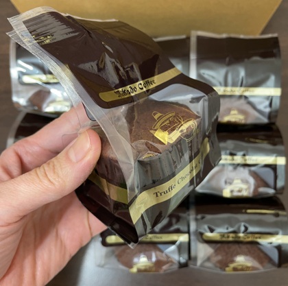 エクセディ 株主優待 <ミカド珈琲>トリュフショコラケーキ