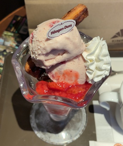 サンマルクカフェ ICHIGO ミルフィーユパフェ with ハーゲンダッツ