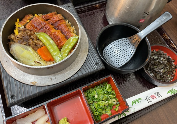 ライドオンエクスプレスホールディングス 株主優待 釜寅 釜飯