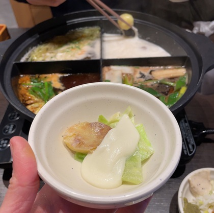 しゃぶ葉 濃厚クラムチャウダーだし じゃがいも キャベツ モッツァレラチーズ