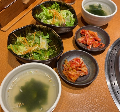 銀座炎蔵 土日祝ランチ 石焼カルビビビンバランチ サラダ キムチ スープ