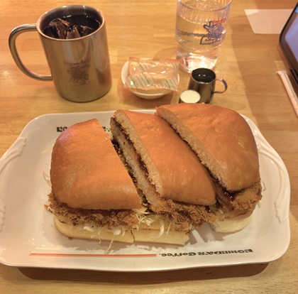 コメダ珈琲店 アイスコーヒー みそカツパン