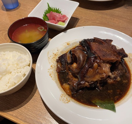 大庄 魚屋のマグロ食堂 OH! TORO KITCHEN オートロキッチン 赤羽 ランチ 本まぐろ目玉煮付定食 マグロブツ付