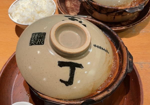 玉丁本店 ヤエチカ 味噌煮込みうどん
