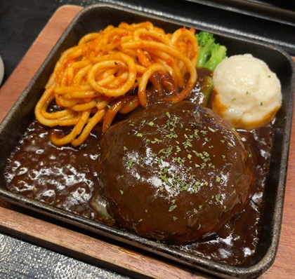チムニー 株主優待 おでん・豆富・鉄板焼 升屋 Esola池袋 ランチ デミグラスハンバーグステーキセット