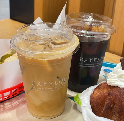 アダストリア アンドエスティHD 株主優待 BAYFLOW Cafe ベイフローカフェ アイスカフェラテ アイスコーヒー