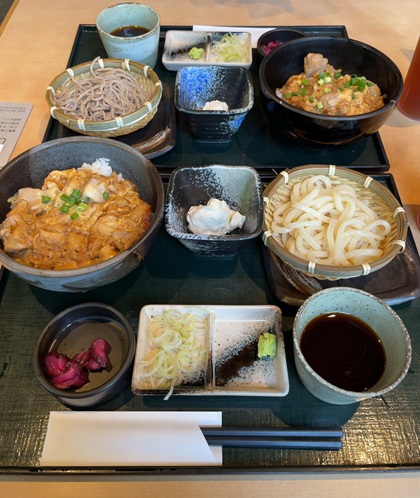 ヴィアホールディングス 株主優待 いちげん ランチ 日替わりランチ 親子丼とざるそば定食