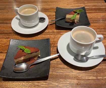 テンアライド ミートキッチン log50 池袋 土日祝 ランチ コーヒー ミニティラミス