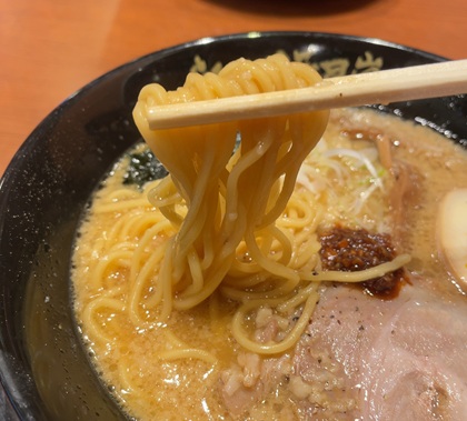 フルキャストホールディングス 株主優待 らあめん花月嵐 嵐げんこつらあめん醤油 中太麺